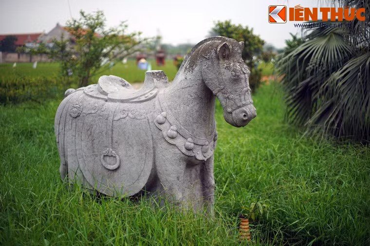 Với những quy mô to lớn cùng vẻ đẹp hiếm có, khu lăng đá đã được công nhận Di tích lịch sử - văn hóa cấp quốc gia của Việt Nam năm 2003.