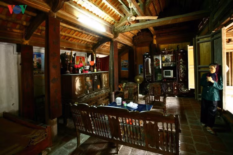 Được khởi công từ cuối năm 1810 và đưa vào sử dụng đầu năm 1811, nhà cổ ở xứ Thanh rộng 5m (năm gian), dài 13m, cao 5m. Ảnh: VOV.VN.