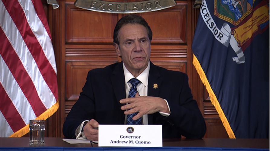 “Tôi tin rằng USNS Comfort không chỉ mang lại sự thoải mái mà còn cứu sống con người”, Thống đốc Cuomo nói.