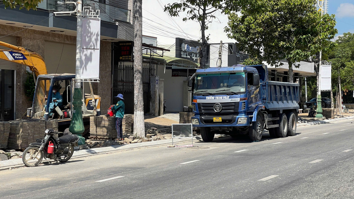 Ninh Thuan: Can canh tien do goi thau sua chua, gia co le duong 16/4-Hinh-2