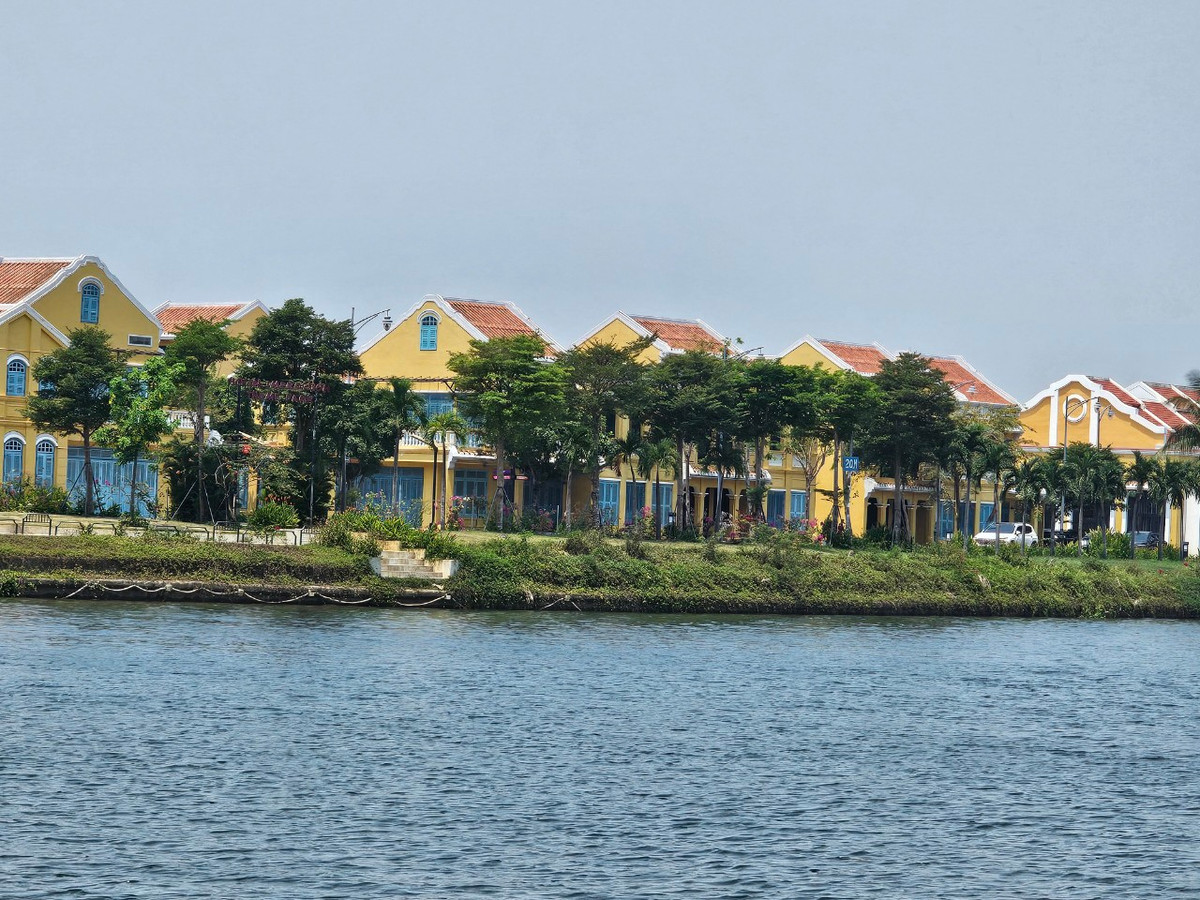 Thanh tra tỉnh Quảng Nam đề nghị Sở Xây dựng và Trung tâm Kiểm định chất lượng xây dựng Quảng Nam nghiêm túc chấn chỉnh rút kinh nghiệm những tồn tại, thiếu sót trong việc cấp giấy phép xây dựng, thẩm tra thiết kế xây dựng cho Dự án Công viên văn hóa chủ đề “Ấn tượng Hội An” như kết quả thanh tra đã nêu.