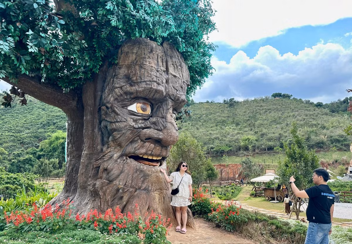 Doc dao cac buc tuong cu dong duoc o Thung lung cac vi than-Hinh-5