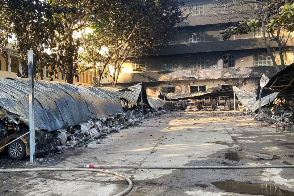 Tuy nhiên do đặc thù xe điện du lịch với cấu tạo, vật liệu dễ cháy nổ nên đám cháy đã gây ra thiệt hại khá lớn.