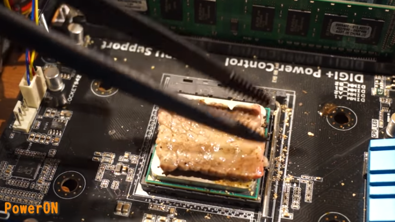 Dem CPU 'nuong thit, luoc trung', YouTuber noi nhu con, tien vao nhu nuoc-Hinh-2