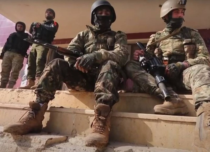 Truyền thông khu vực cho biết, mới đây những chiếc xe tải với 120 tay súng của "Quân đội Quốc gia Syria - SNA" thân Thổ Nhĩ Kỳ đã rời Syria và tiến vào tỉnh Hatay.