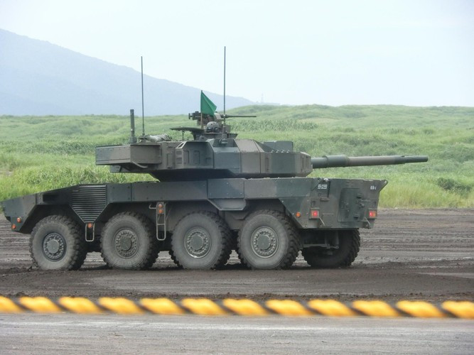 Xe có trọng lượng nặng 26 tấn sử dụng khung gầm bốn trục dẫn động với động cơ diesel công suất 570 mã lực, có tốc độ 100 km/h và dự trữ hành trình 400km; thử nghiệm quốc gia đã được tổ chức vào năm 2014-2015.