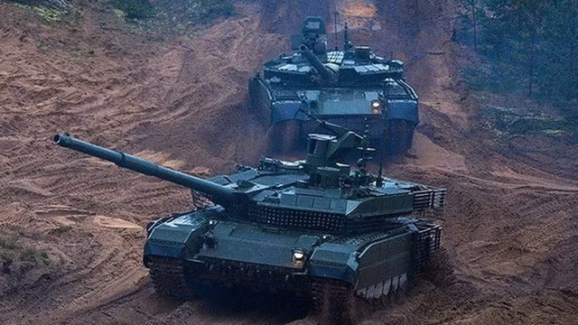 T-90M Proryv-3 là bản nâng cấp sâu từ T-90MS Proryv-2 (được chế tạo cho mục đích xuất khẩu), nó được áp dụng nhiều công nghệ và thiết bị tiên tiến nhất hiện nay của nền công nghiệp quốc phòng Nga.