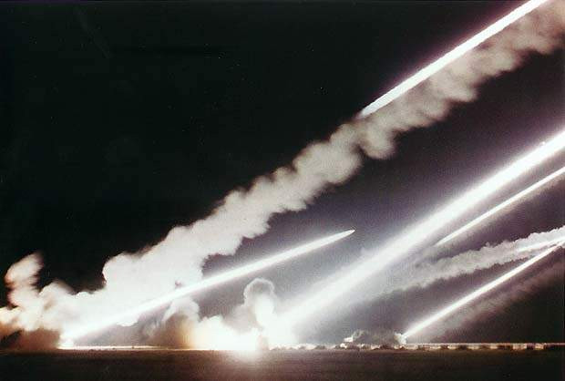 Trong thời gian tới, các công ty Raytheon và Lockheed Martin có kế hoạch khởi động các thử nghiệm chế tạo tên lửa chiến thuật mới được gọi là PRSM (Tên lửa tấn công chính xác), vẫn sử dụng pháo phản lực phóng loạt M270 hoặc HIMARS làm phương tiện phóng. Việc Mỹ rút khỏi Hiệp ước INF, nên khả năng dự án này sẽ tăng phạm vi tầm bắn của tên lửa lên trên 500 km.