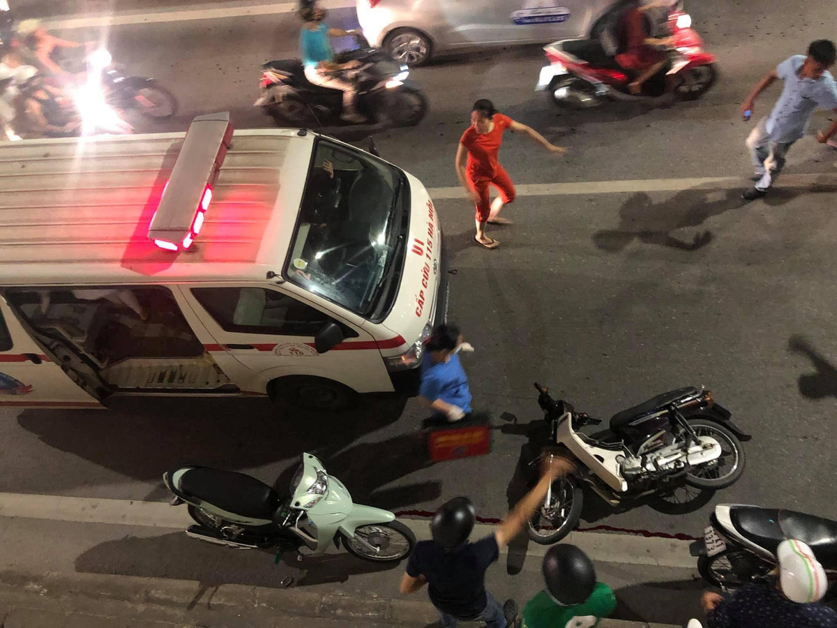 Ha Noi: Lai xay ra tai nan o ham Kim Lien, 1 nguoi nguy kich-Hinh-3