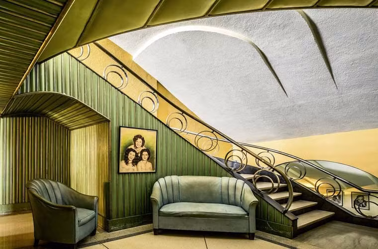 Được mở cửa lần đầu tiên vào ngày 29/3/1941, nhà hát Teatro América hiện vẫn lưu giữ trọn vẹn các đồ nội thất như thủa ban đầu.