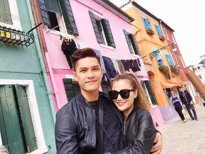 Lướt qua một vòng trang cá nhân của Thảo Ngọc, ai cũng sẽ "phát hờn" với cuộc sống vui vẻ, hạnh phúc cùng những chuyến du lịch sang chảnh.