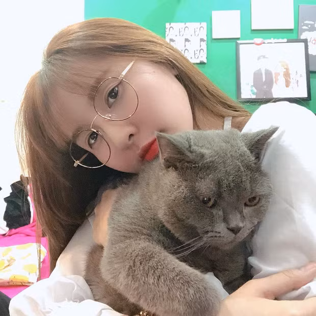 "Mối quan hệ của mình với anh Hoàng có lẽ là 2 người đi chung đường, không thể tách ra. Sau này có ra sao chăng nữa mình nghĩ tụi mình vẫn sẽ là những người anh em tốt, bạn bè tốt với nhau" - nữ streamer bày tỏ lòng mình.