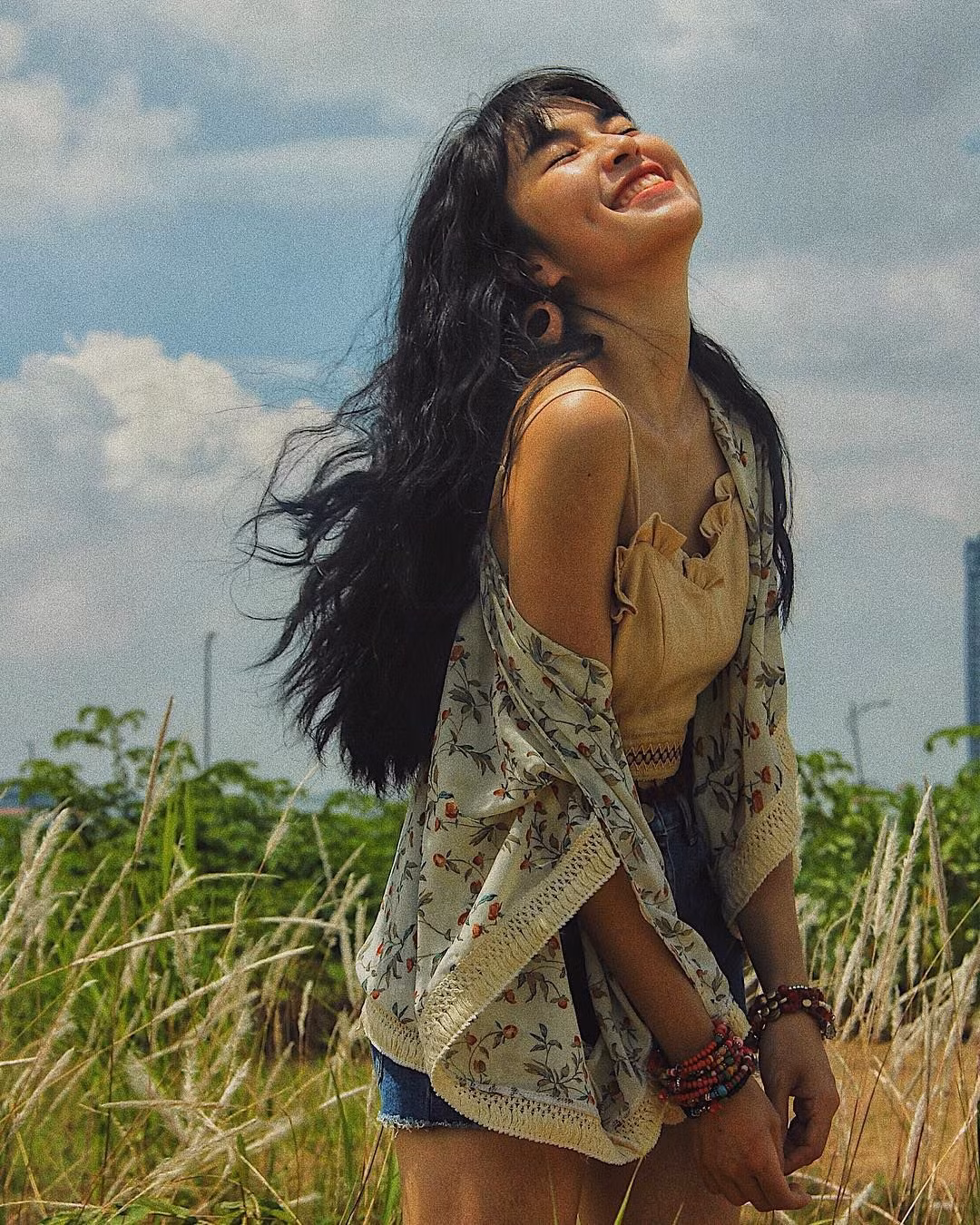 Mới đây nhất, hot girl Khánh Vân đã khiến dân tình ngỡ ngàng khi tự tin đăng khoảnh khắc diện nội y, phô diễn trọn body và vòng eo gợi cảm.