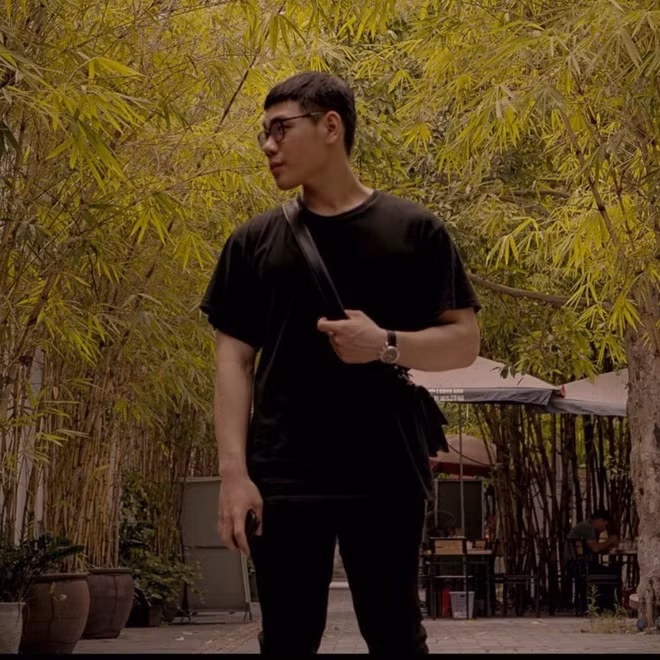 Kết quả, sau 1,5 năm, Xuân Nam giảm cân nặng được 38 kg, còn 82 kg. Vóc dáng của cậu có sự thay đổi lớn khiến những người xung quanh bất ngờ.