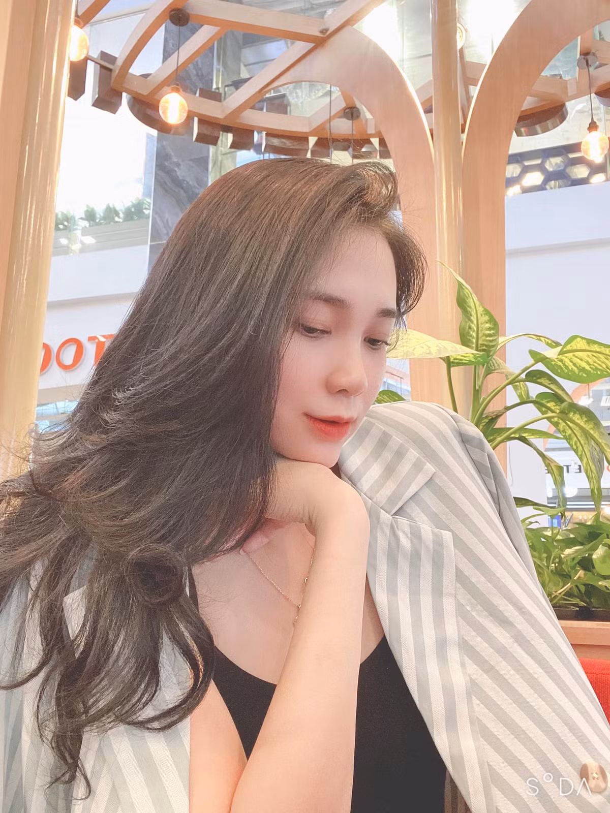 Nhan sắc của người đẹp 9X cũng thuộc hàng "cực phẩm" chẳng kém cạnh gì dàn thí sinh 2K năm nay.