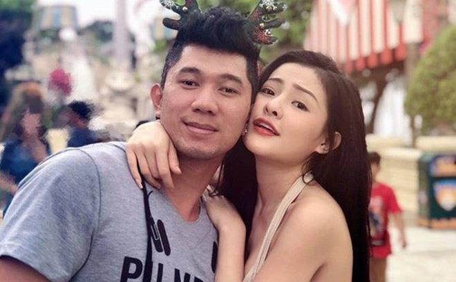 Sau 4 năm sánh đôi và trải qua biết bao thăng trầm, tối 25/8, nhạc sĩ Lương Bằng Quang đã khoe nhẫn kim cương "siêu khủng" cầu hôn Ngân 98 gây chú ý.