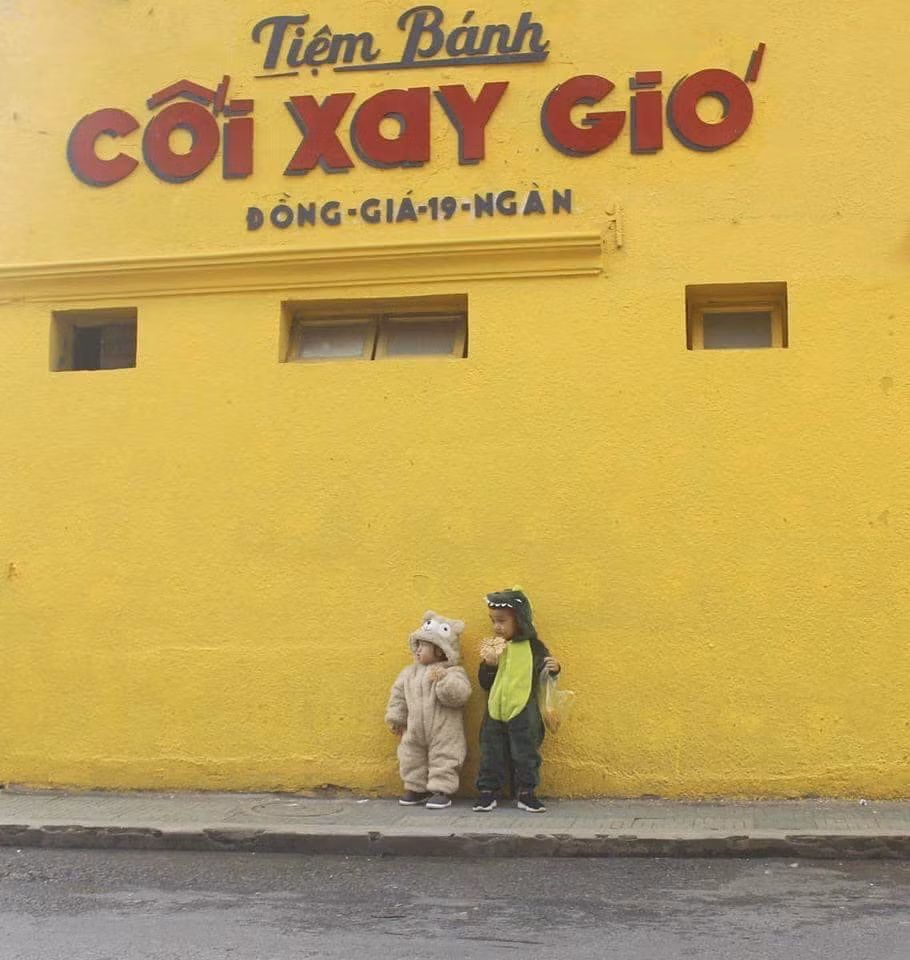 Cúng giống như tình trạng chung của nhiều địa điểm du lịch trong và ngoài nước, Đà Lạt đang bước vào giai đoạn với vẻ trầm buồn và yên ắng do dịch COVID-19.