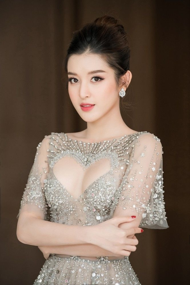 Ngoài Dương Minh Ngọc, Á hậu Huyền My cũng may mắn lọt vào danh sách này.