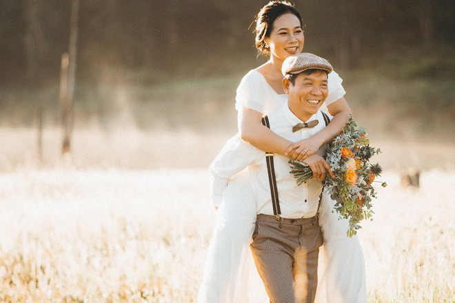 Đây là bộ ảnh kỷ niệm 22 năm ngày cưới của cặp đôi này.