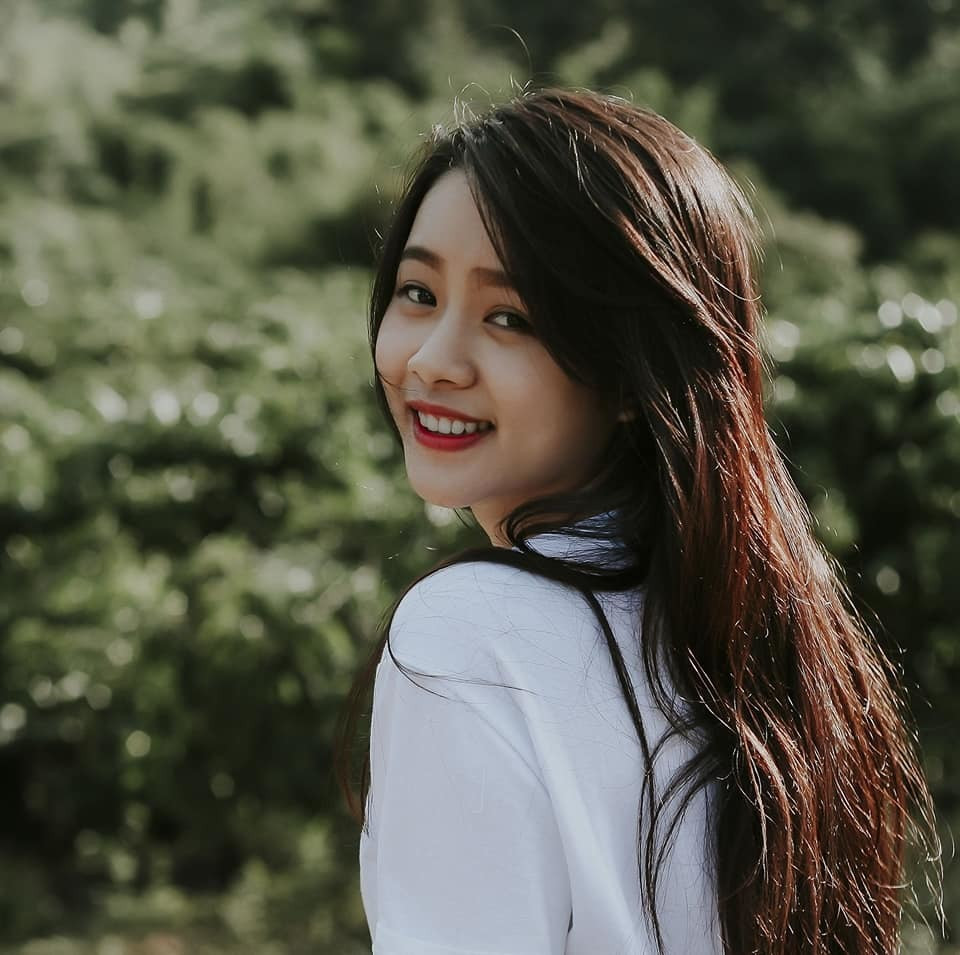 Cũng từ đó, Thảo An tin bản thân có thể làm tốt việc tại khu cách ly. Để sẵn sàng khi được điều động, cô nàng tìm hiểu nhiều thông tin về dịch bệnh, virus SARS-CoV-2 và các kiến thức chuyên môn khác.