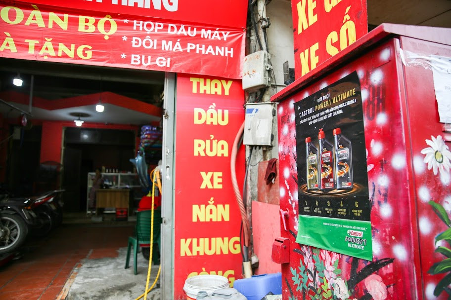 Tình trạng này xuất hiện ở một số tuyến đường như Nguyễn Trãi, Khương Đình, Nguyễn Phong Sắc, Nguyễn An Ninh,...