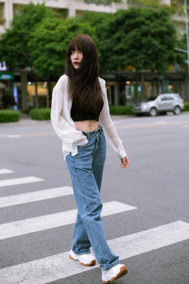 Phi Linh là gương mặt mẫu ảnh được nhiều bạn trẻ và các nhiếp ảnh gia săn đón.