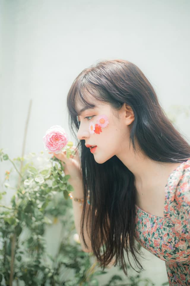 Chọn cho mình một chuyên ngành khá đặc thù là Quan hệ quốc tế, cô gái đến từ xứ Nghệ cũng gặp những khó khăn như: lịch học dày đặc, thời gian thi cử liên tục căng thẳng…