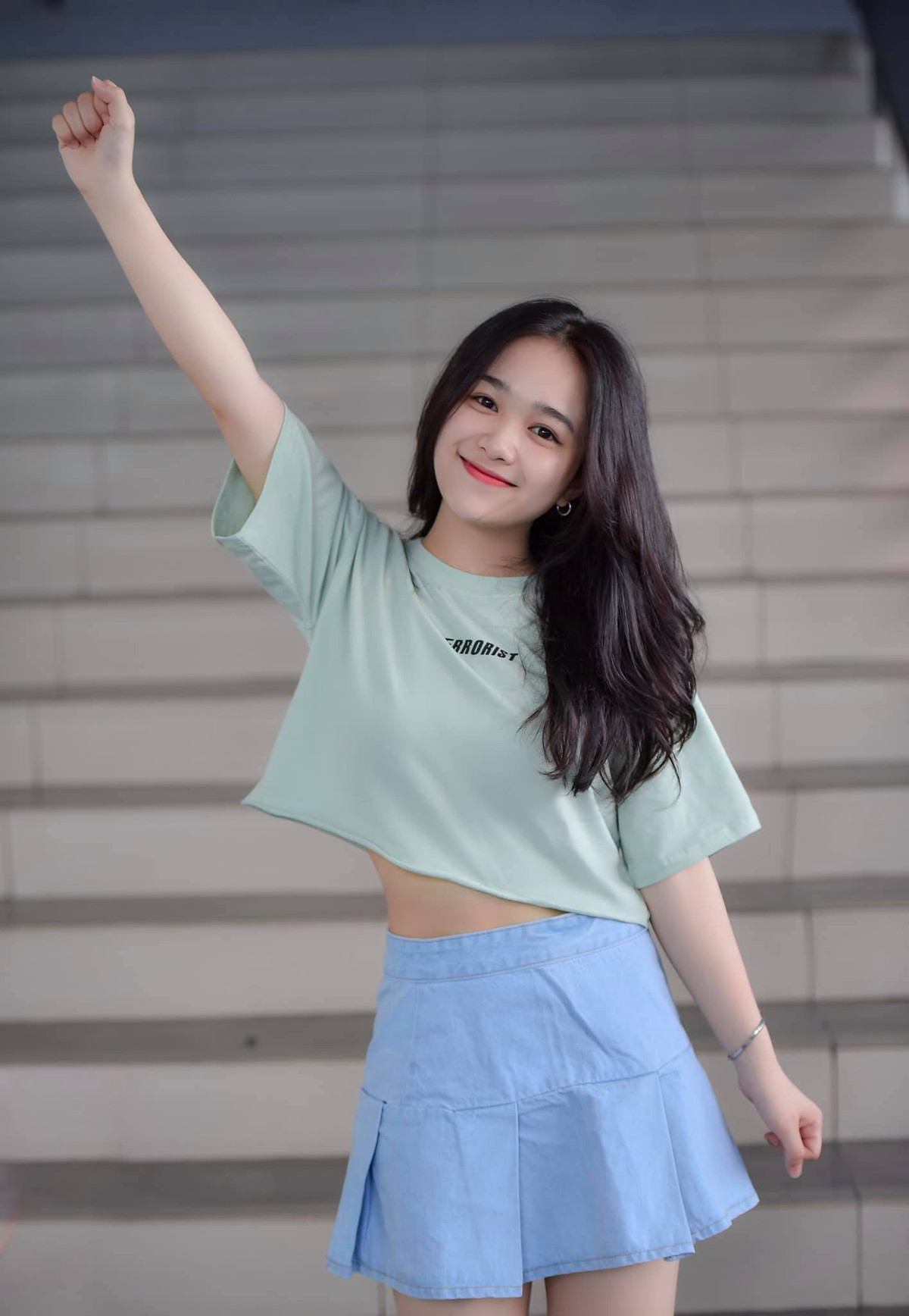 Hot girl Bắc Ninh có sở thích học Tiếng Anh và đi du lịch khắp mọi nơi trên thế giới.