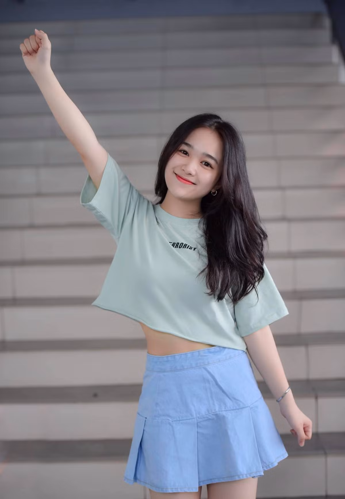 Hot girl Bắc Ninh có sở thích học Tiếng Anh và đi du lịch khắp mọi nơi trên thế giới.