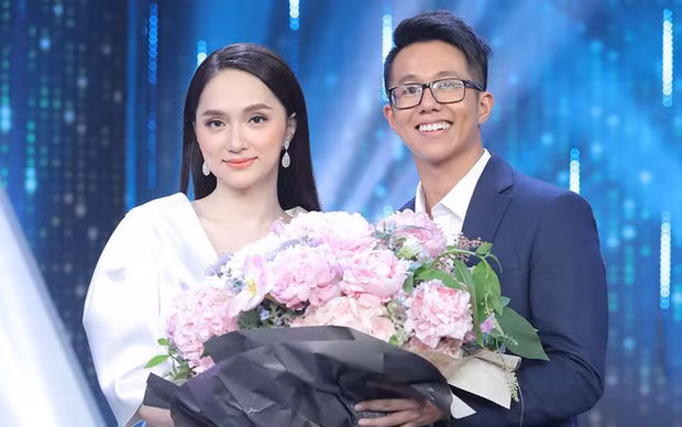 Tuy nhiên, thay vì được cư dân mạng mạng, chủ nhân bài "bóc phốt" lại bị cả cộng đồng chỉ trích nặng nề. Bởi đơn giản một câu chào không nói lên được việc Matt có ý đồ xấu với cô gái đó hay không.