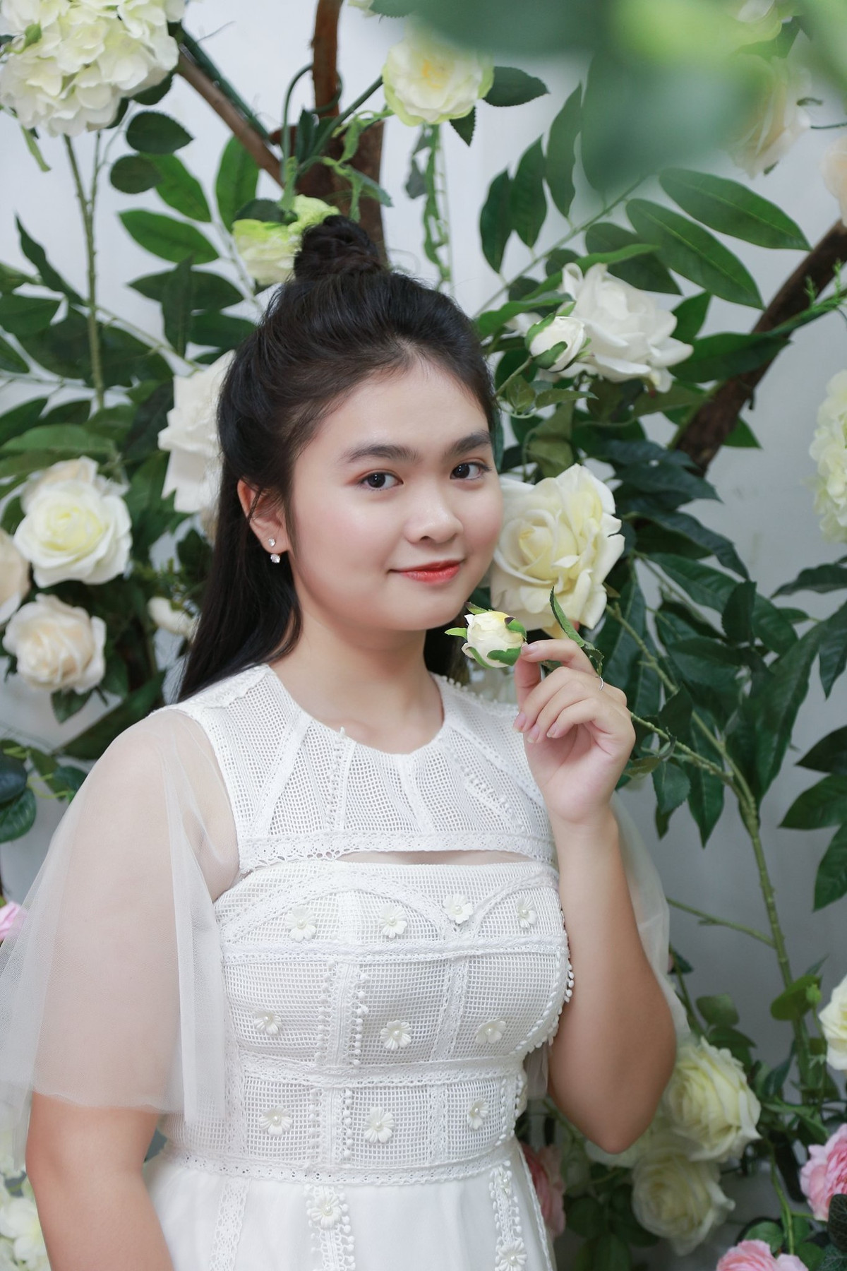 "Dậy thì thành công", Thiện Nhân ngày càng điệu đà, chăm chút hơn về ngoại hình.