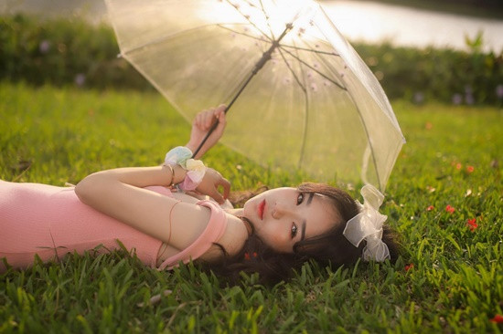 Với Lâm Lê, gia đình luôn là điều quan trọng nhất. Ba mẹ luôn là người theo sát cô mỗi khi có chuyện vui buồn, cũng như là nguồn động lực to lớn để cô nàng có thể cố gắng.