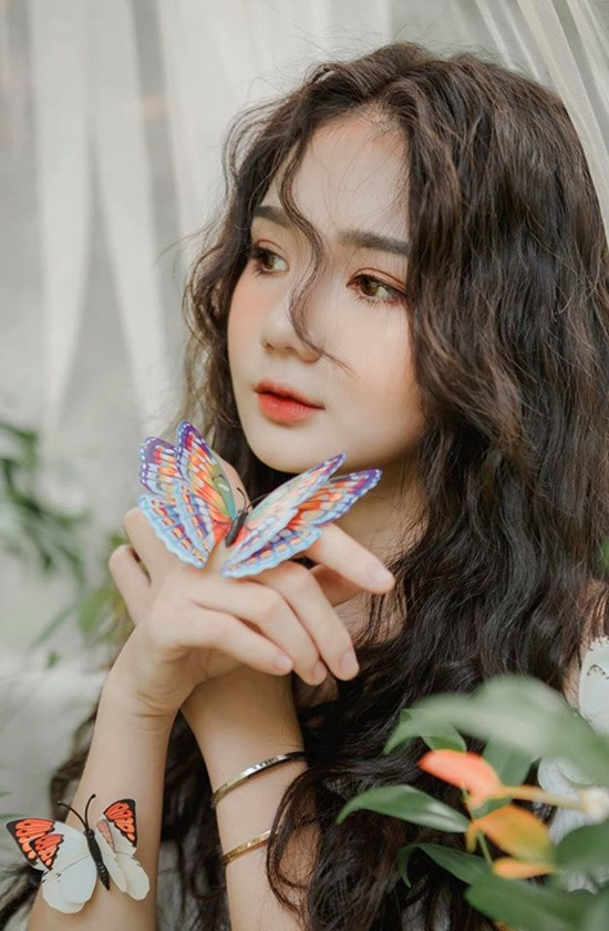 Ít ai biết rằng, Lâm Lê sinh ra trong một gia đình có truyền thống thể thao. Mẹ cô bạn từng là một vận động viên điền kinh giành được nhiều thành tích đáng nể.