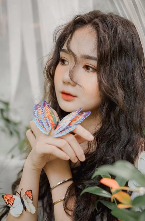 Ít ai biết rằng, Lâm Lê sinh ra trong một gia đình có truyền thống thể thao. Mẹ cô bạn từng là một vận động viên điền kinh giành được nhiều thành tích đáng nể.