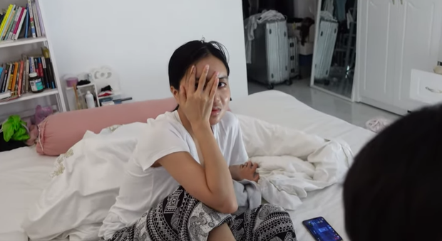 Được biết, sau khi phẫu thuật, trong vòng 10 ngày Trang Anna không được nói nhiều cũng không thể nhai được. Cô chỉ được ăn sinh tố và uống sữa.