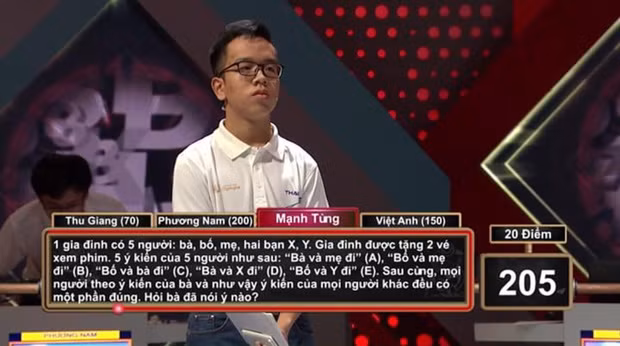 Câu hỏi này có nội dung nhiều chi tiết và khá dài, tuy nhiên theo câu trả lời của được MC Ngọc Huy lý giải rất đơn giản: Bà nói thì chắc chắn là bà muốn đi, ngoài ra bà cũng cần một người đèo bà cùng đi nữa. Như vậy đáp án C là đáp án chính xác.