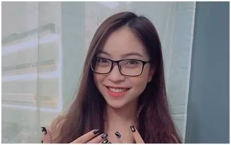 Chỉ đăng một vài tấm hình, Nhật Lê đã nhận về khá nhiều lời trách móc của cư dân mạng. Điều này cho thấy cô được mọi người khá quan tâm và các fan của nàng hot girl cũng hi vọng rằng, lần sau Nhật Lê có thể đề rõ trên phần caption để tránh bị trách lầm.