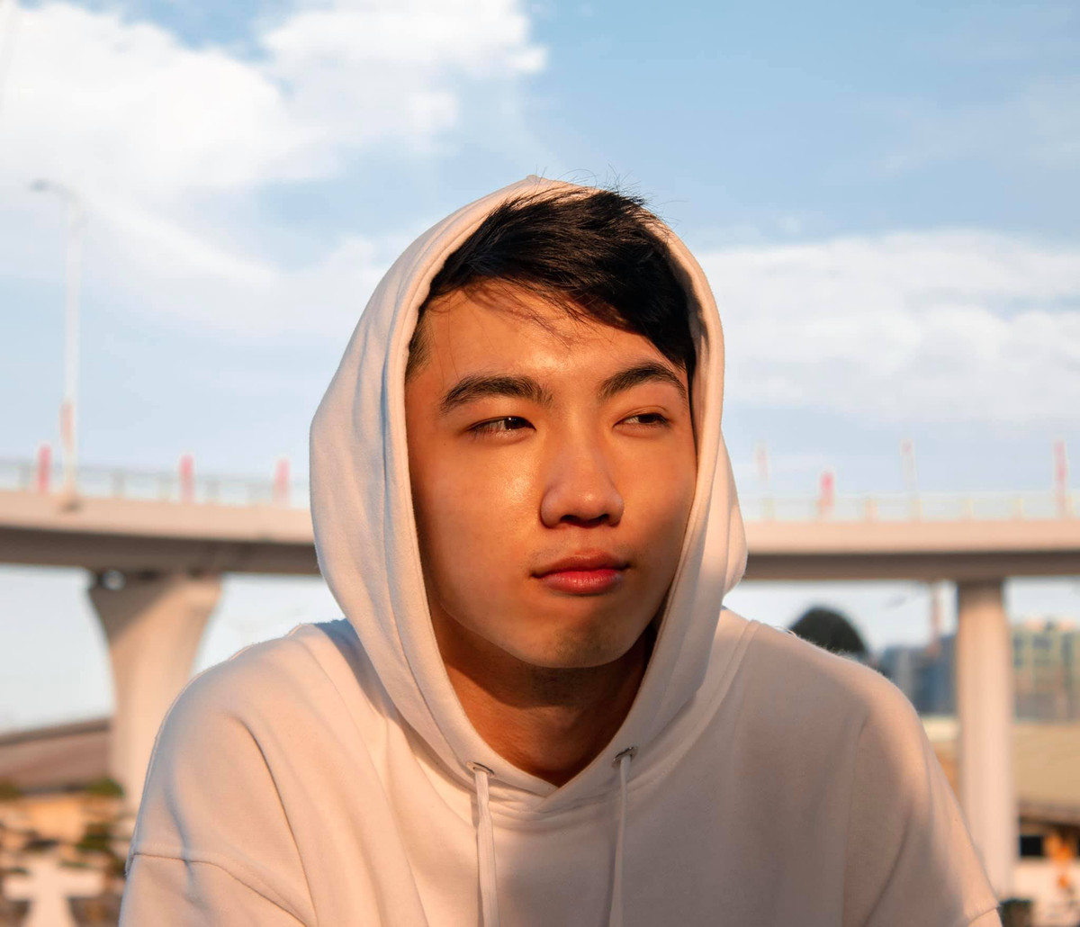 Vẻ bề ngoài của nam sinh cũng "thăng hạng" hơn xưa.