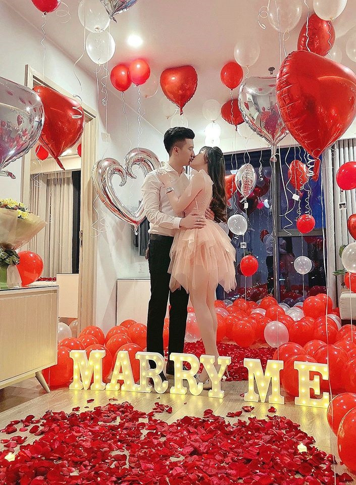 Bất kể mọi ngày lễ, Hà My đều được chồng hot boy tổ chức hoành tráng và cực lãng mạn.