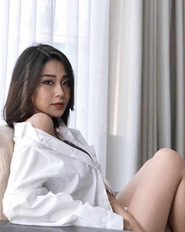 Thanh Huyền sở hữu gương mặt rất cuốn hút và xinh đẹp đúng kiểu con gái Á Đông.