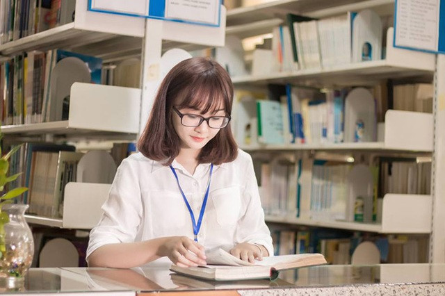 Không ít người nhận xét, cô gái có nụ cười rạng rỡ đã chứng minh: "Trường kỹ thuật không thiếu gái xinh".