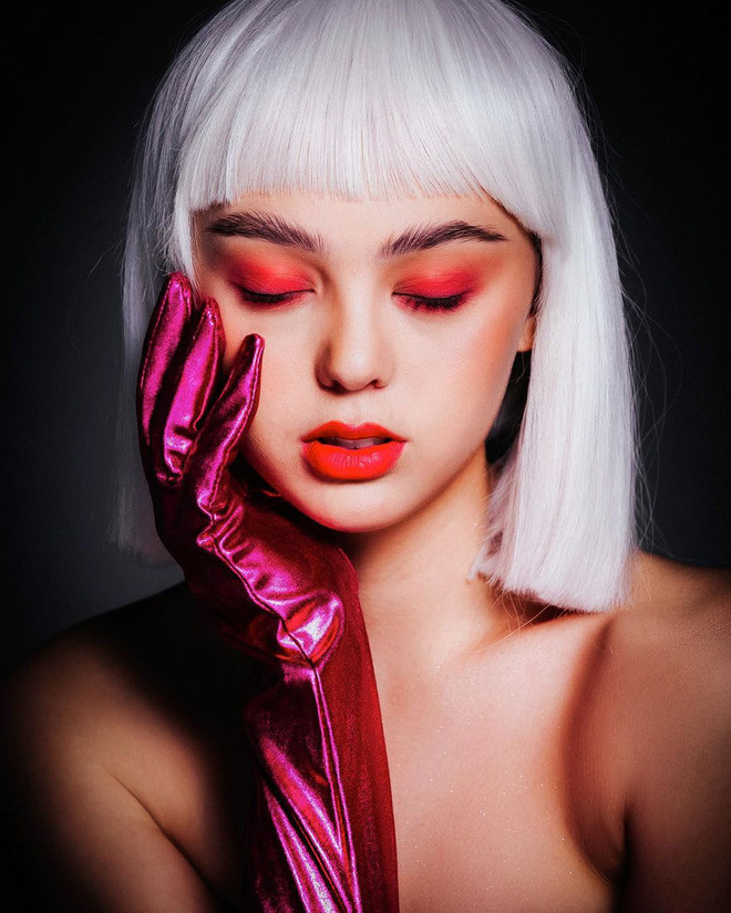 Dianka là một trong những nàng WAGs khác biệt nhất trong dàn vợ và người yêu cầu thủ Việt hiện tại.