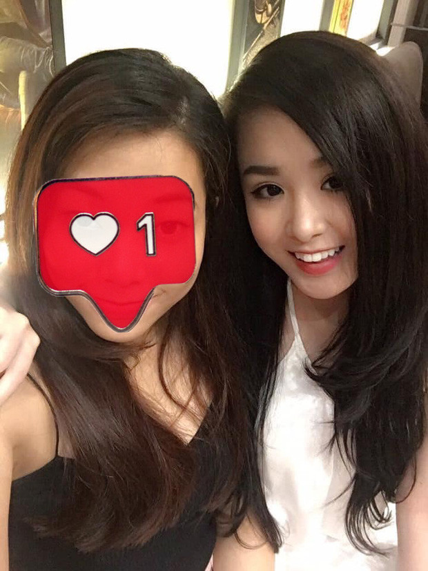 Cho đến mới đây, khán giả đã "khui" lại loạt hình được cho là của Bella trong quá khứ và truyền tay nhau trên mạng xã hội.