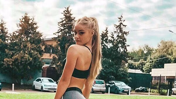  Daria Tulyakova năm nay 19 tuổi, cô theo đuổi karate từ khi mới lên 10 tuổi, Tulyakova nhanh chóng bộc lộ tài năng.