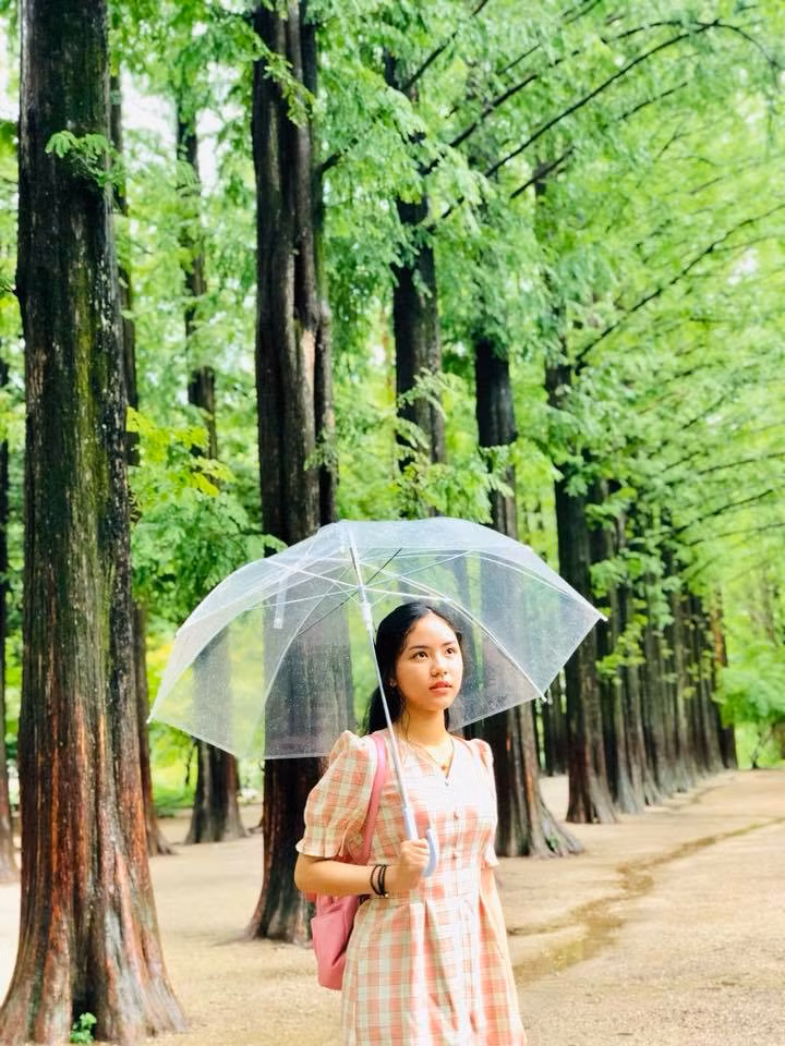 Nữ sinh sở hữu khuôn mặt xinh xắn không chỉ trên sóng truyền hình.