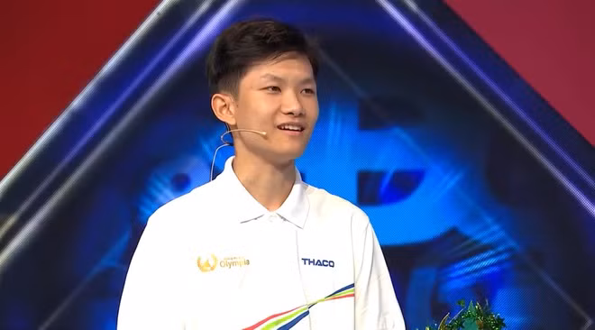 Trước khi Hồ Lê Minh Quân xác lập kỷ lục điểm số cao nhất Olympia 2020 với 400 điểm, Vũ Quốc Anh (THPT Ngô Gia Tự, Đắk Lắk) nắm giữ thành tích này. Hiện ngoài có số điểm chung cuộc nằm trong top 2 (385 điểm), nam sinh 2003 cũng có thành tích vượt trội ở phần thi Tăng tốc (150/160 điểm) hay Về đích (110 điểm). Là người chiến thắng ở trận quý II, Quốc Anh mang cầu truyền hình Olympia về trường. Cậu là học sinh thứ 3 đại diện cho tỉnh Đắk Lắk chinh phục đỉnh Olympia và là học sinh đầu tiên của THPT Ngô Gia Tự có vinh dự này.