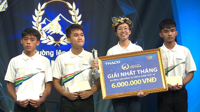 Nguyễn Thị Thu Hằng (THPT Kim Sơn A, Ninh Bình) là thí sinh nữ nổi bật nhất tại Đường lên đỉnh Olympia 2020. Cô là thí sinh nữ đầu tiên lọt vào trận chung kết Olympia sau 8 năm, đồng thời có điểm số thuộc top 2 thành tích của thí sinh nữ tại Olympia 20 năm qua (350 điểm). Thu Hằng là học sinh đầu tiên của THPT Kim Sơn A và thứ 3 của tỉnh Ninh Bình mang cầu truyền hình Olympia về trường. Với bản lĩnh thi đấu tự tin cùng vốn kiến thức tốt, nữ sinh 17 tuổi hứa hẹn là đối thủ đáng gờm trong trận chung kết năm.