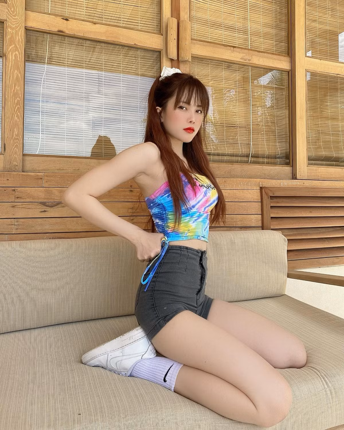 Trước những lời chê bai đó, mới đây nữ ca sĩ đã lên tiếng khẳng định lại khuôn mặt của mình, đồng thời tung ra loạt hình ảnh chứng minh vóc dáng cực chuẩn không chê nổi.