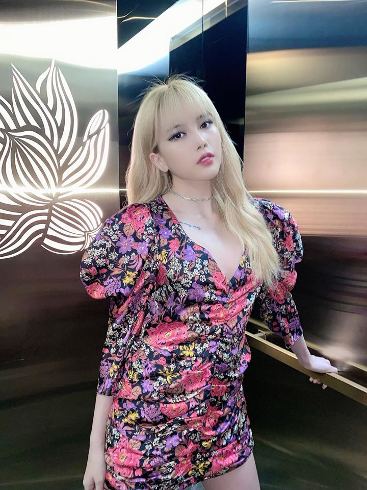 Nữ ca sĩ Vbiz sở hữu gương mặt xinh đẹp không góc chết.