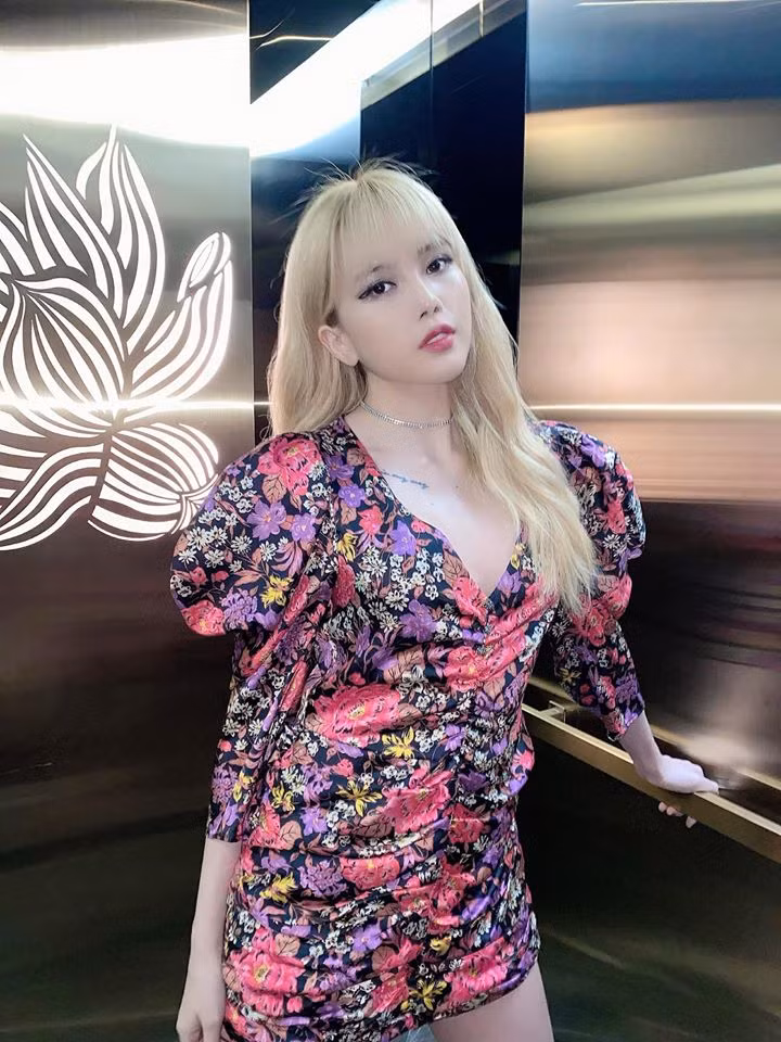 Nữ ca sĩ Vbiz sở hữu gương mặt xinh đẹp không góc chết.